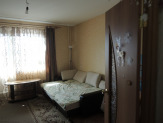 Однокомнатную квартиру на Новороссийской 136 а продам